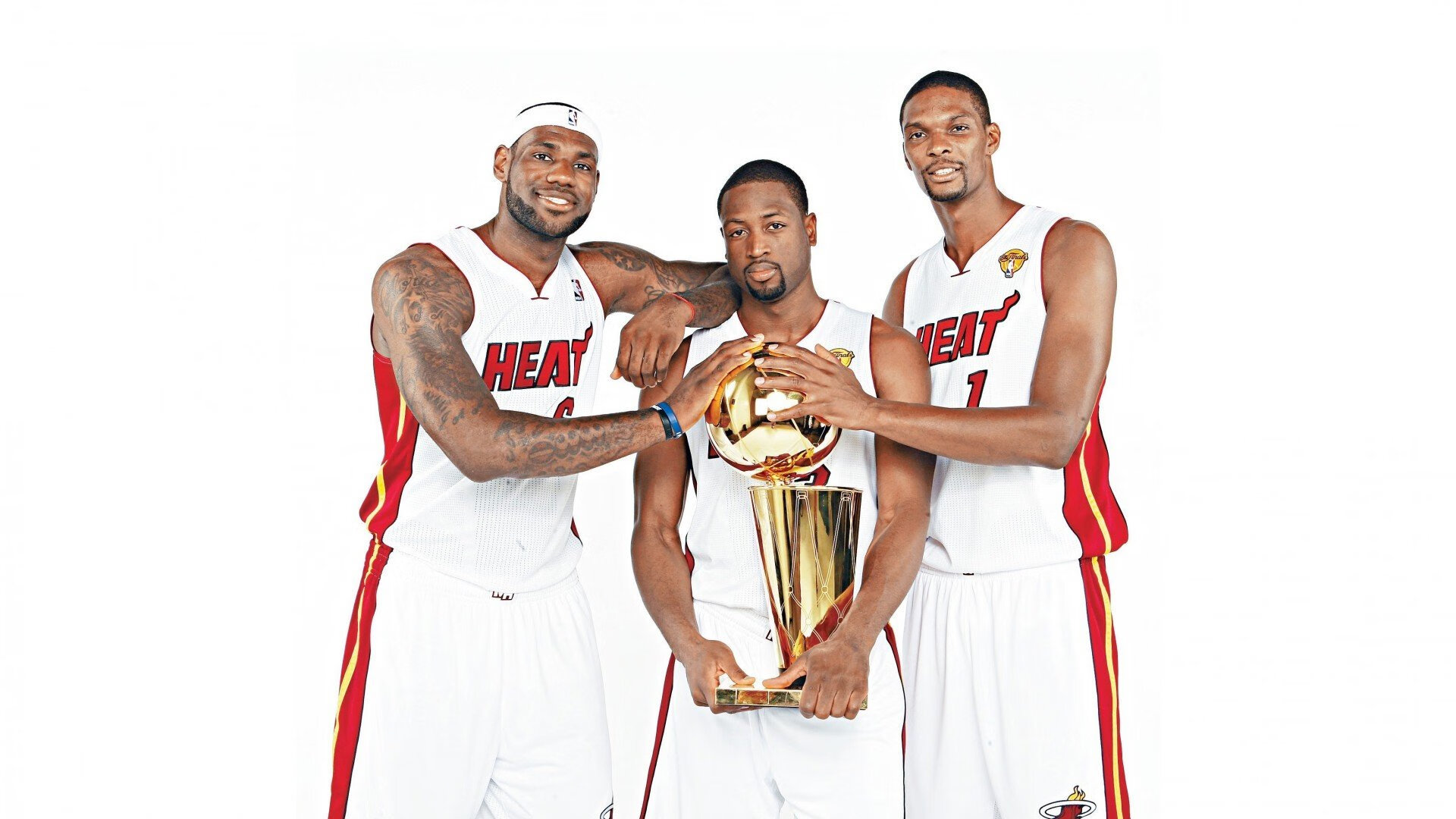 乔治反跑接球空切完成暴扣,乔治扣篮